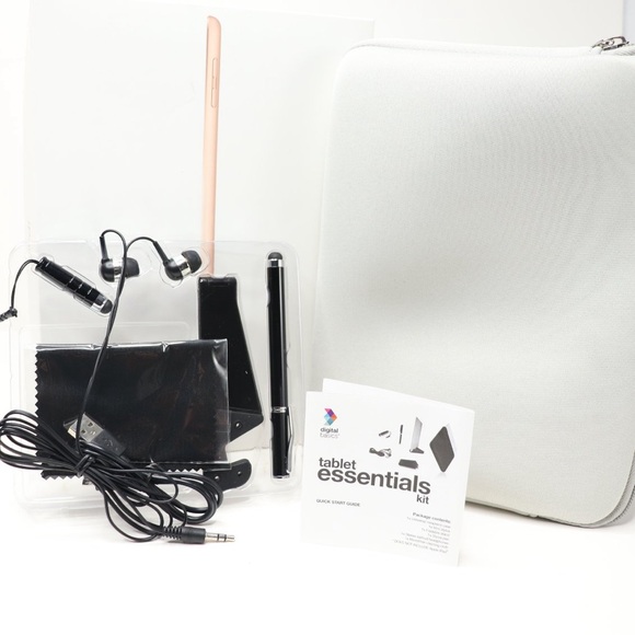 Host Pick!!!!  Apple IPad Essentials Kit “ONLY” Bundle Kit Check Description - Picture 2 of 11